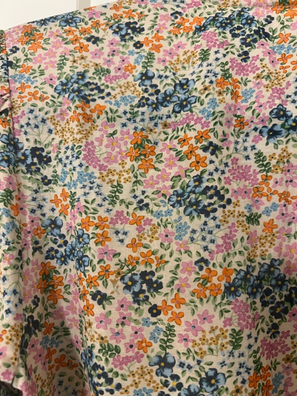 Doen Floral Maxi Dress in Cream with Blue & Pink Bouquet Print - Picture 5 of 10